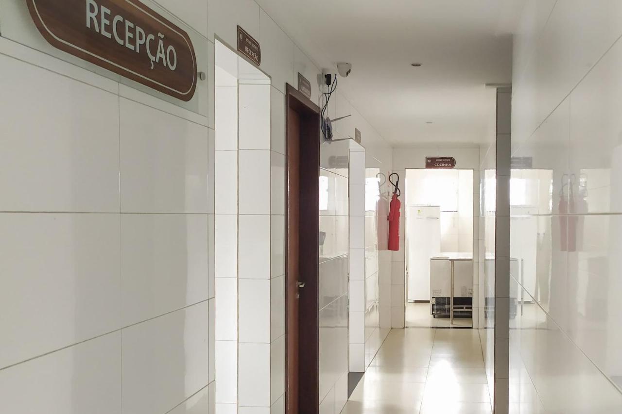 Oyo Hotel Valeria Salvador Bagian luar foto