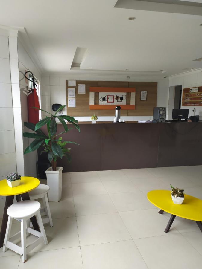 Oyo Hotel Valeria Salvador Bagian luar foto