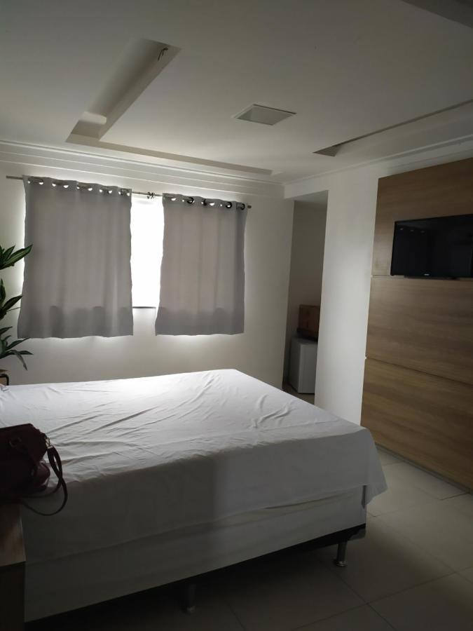 Oyo Hotel Valeria Salvador Bagian luar foto